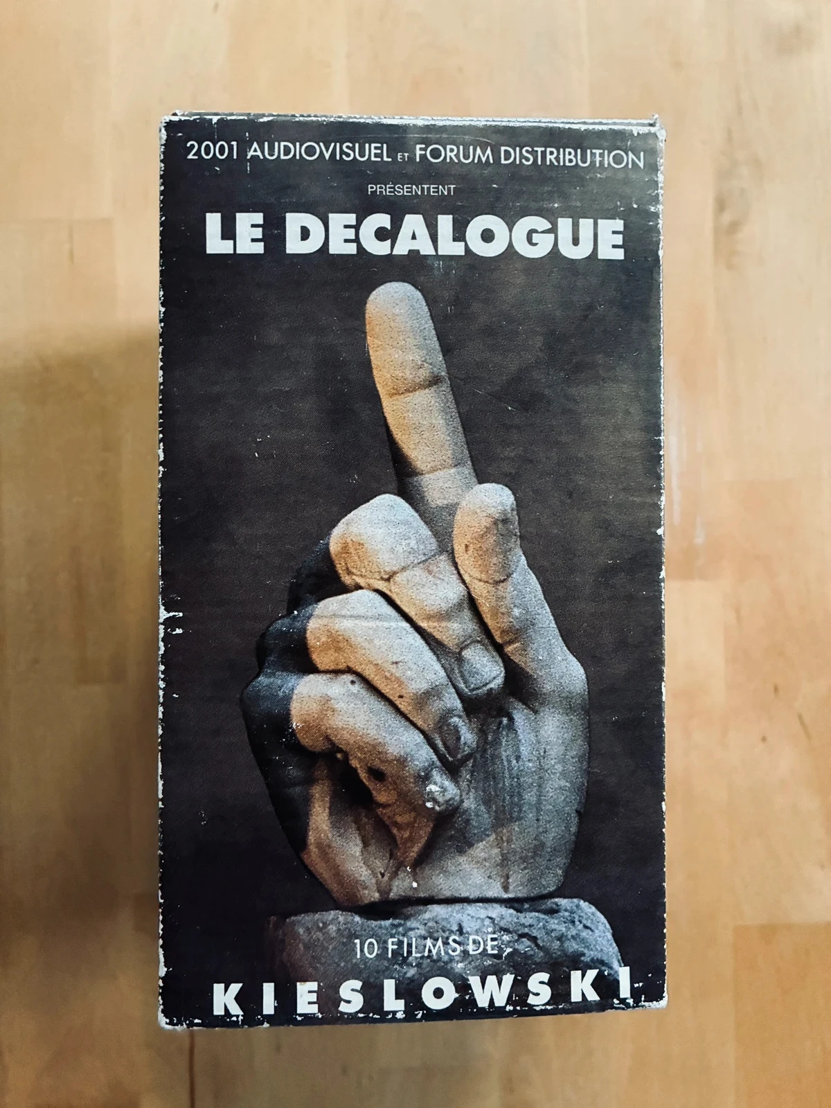 Coffret coletor 5 VHS Le Décalogue de Krzysztof Kieslowski. – photo 2
